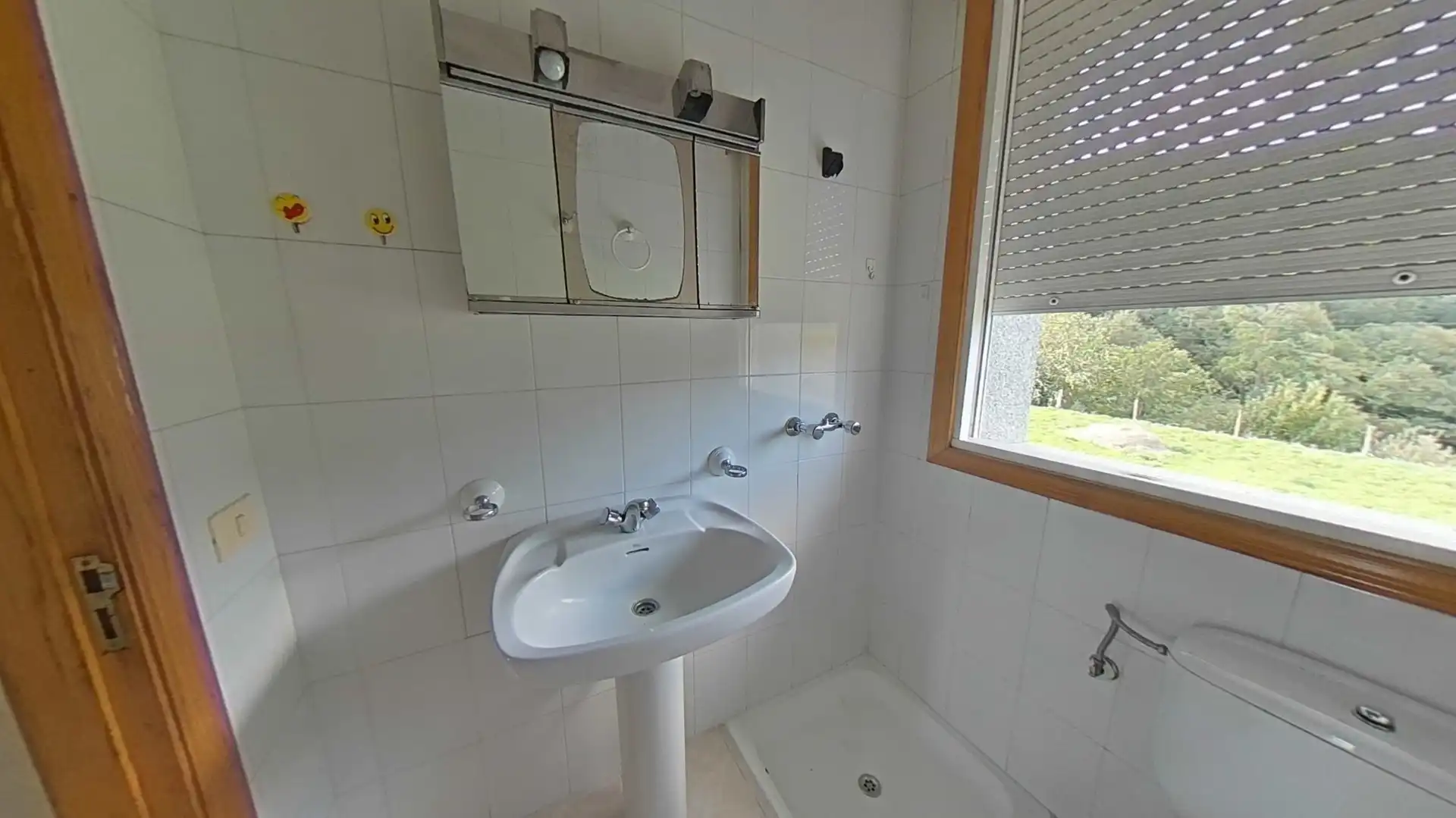 Bany de Casa o xalet en venda en Entrimo amb Calefacció, Jardí privat i Terrassa