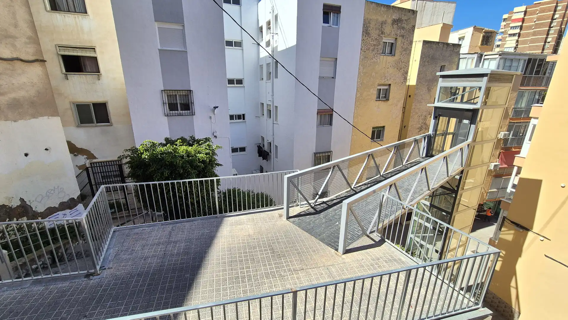 Vista exterior de Pis en venda en Benidorm amb Calefacció, Moblat i Balcó