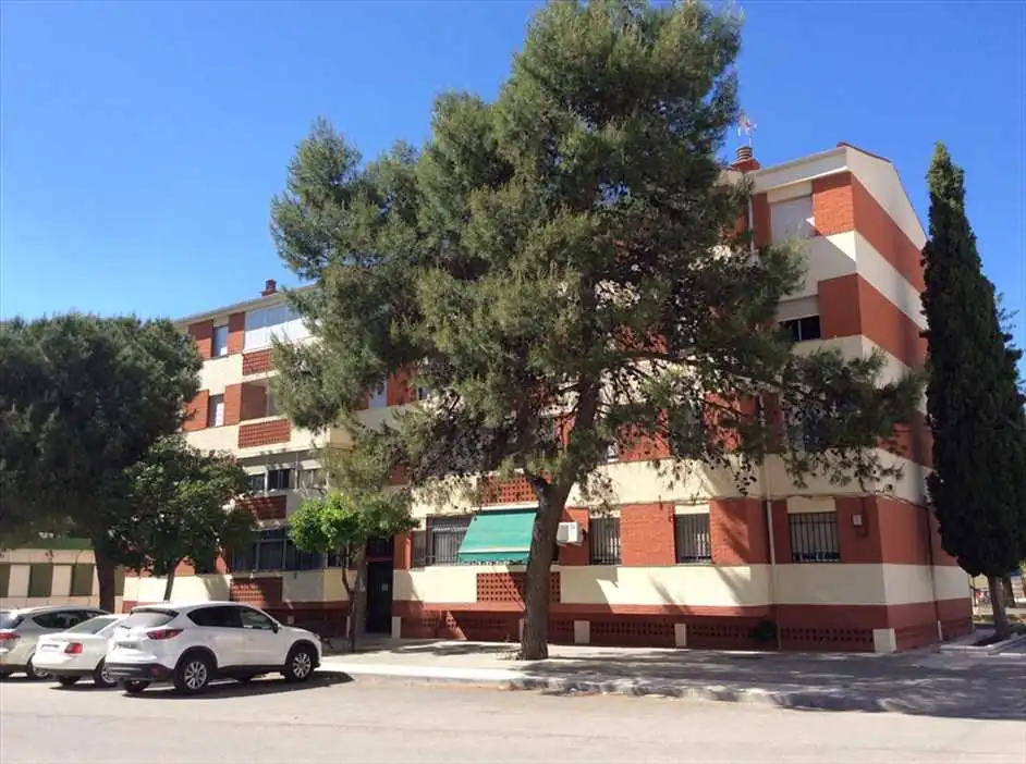 Außenansicht von Wohnung zum Verkauf in Linares