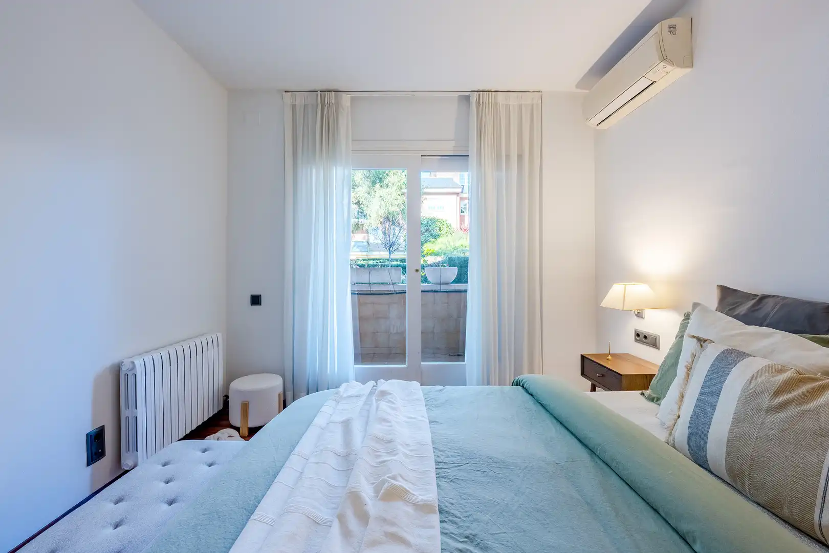 Bedroom of Flat for rent in Sant Andreu de Llavaneres  with Air Conditioner, Heating and Private garden