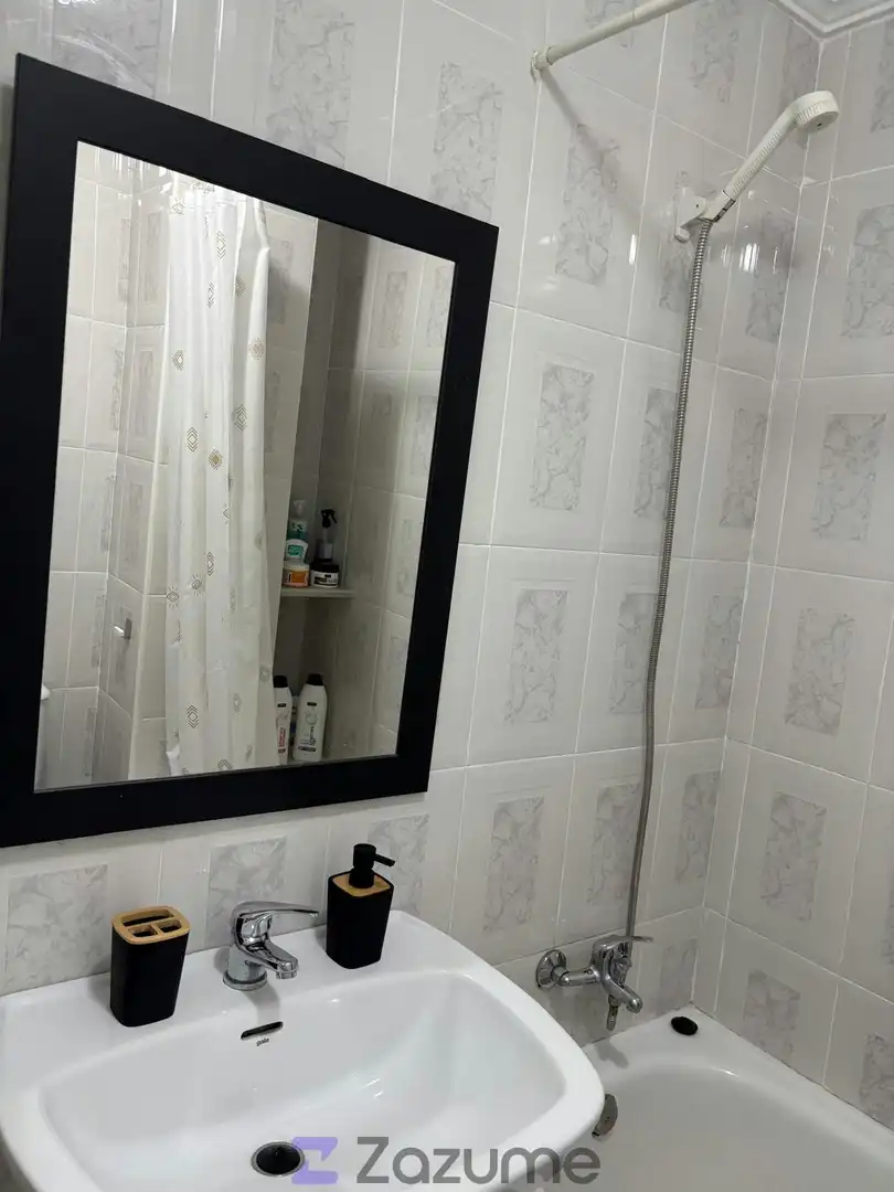 Badezimmer von Wohnung zur Miete in Torrevieja mit Klimaanlage, Heizung und Möbliert