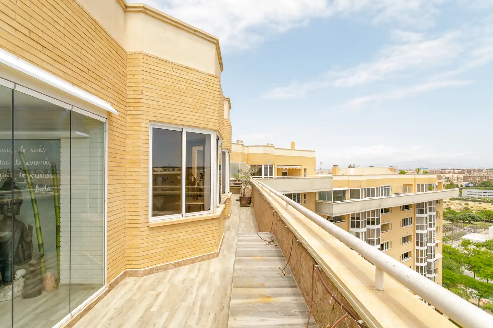 Terrassa de Àtic en venda en Alicante / Alacant amb Aire condicionat, Calefacció i Jardí privat