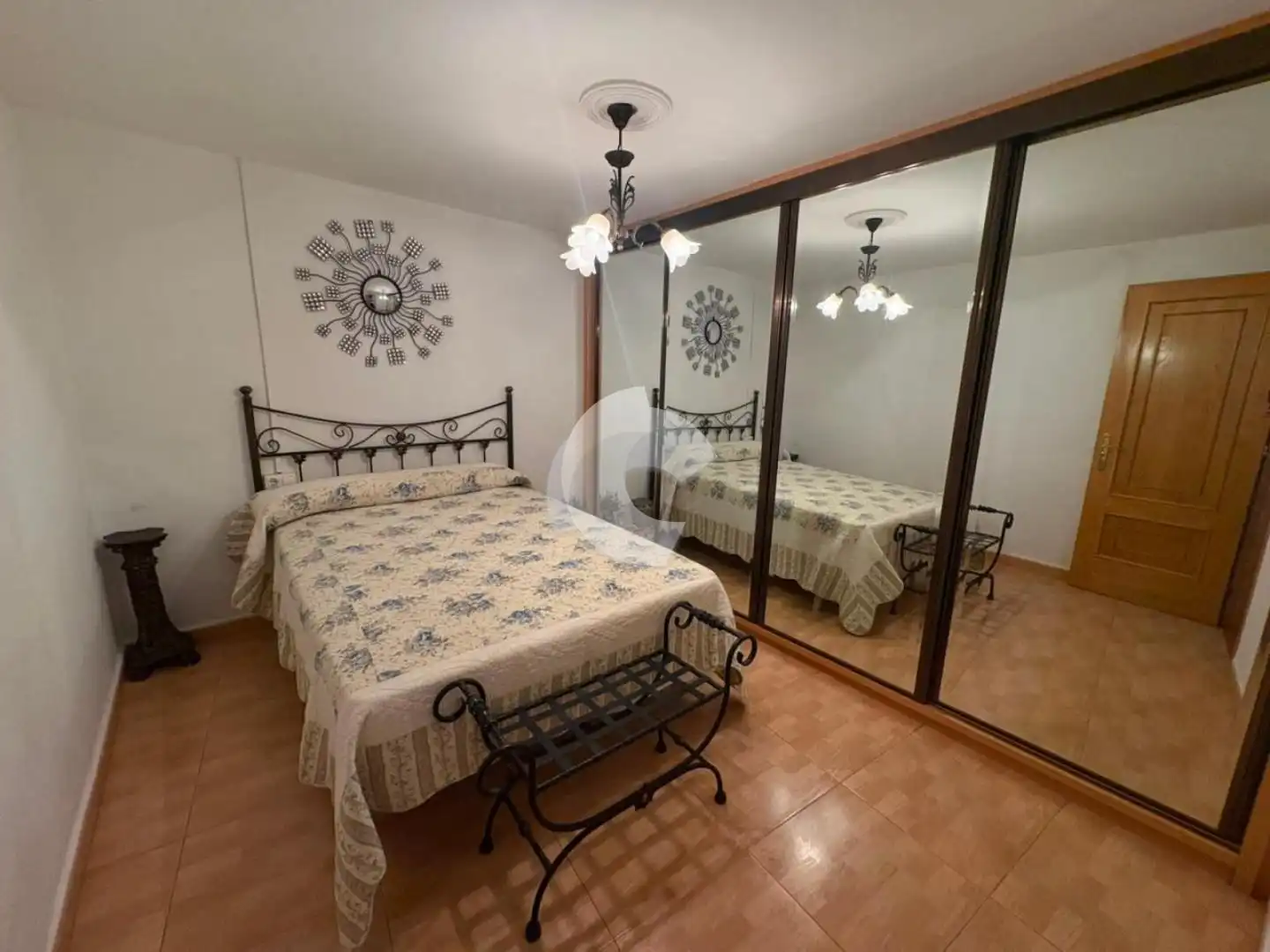Dormitori de Casa adosada en venda en Ourense Capital  amb Calefacció, Jardí privat i Balcó