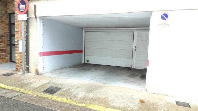 Garaje en Venta en Casetas - Villarrapa