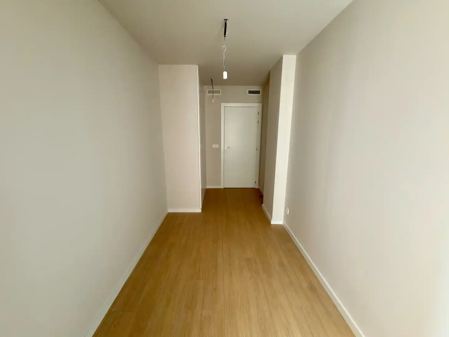 Flat for sale in Valencia  with Air Conditioner, Parquet flooring and Terrace