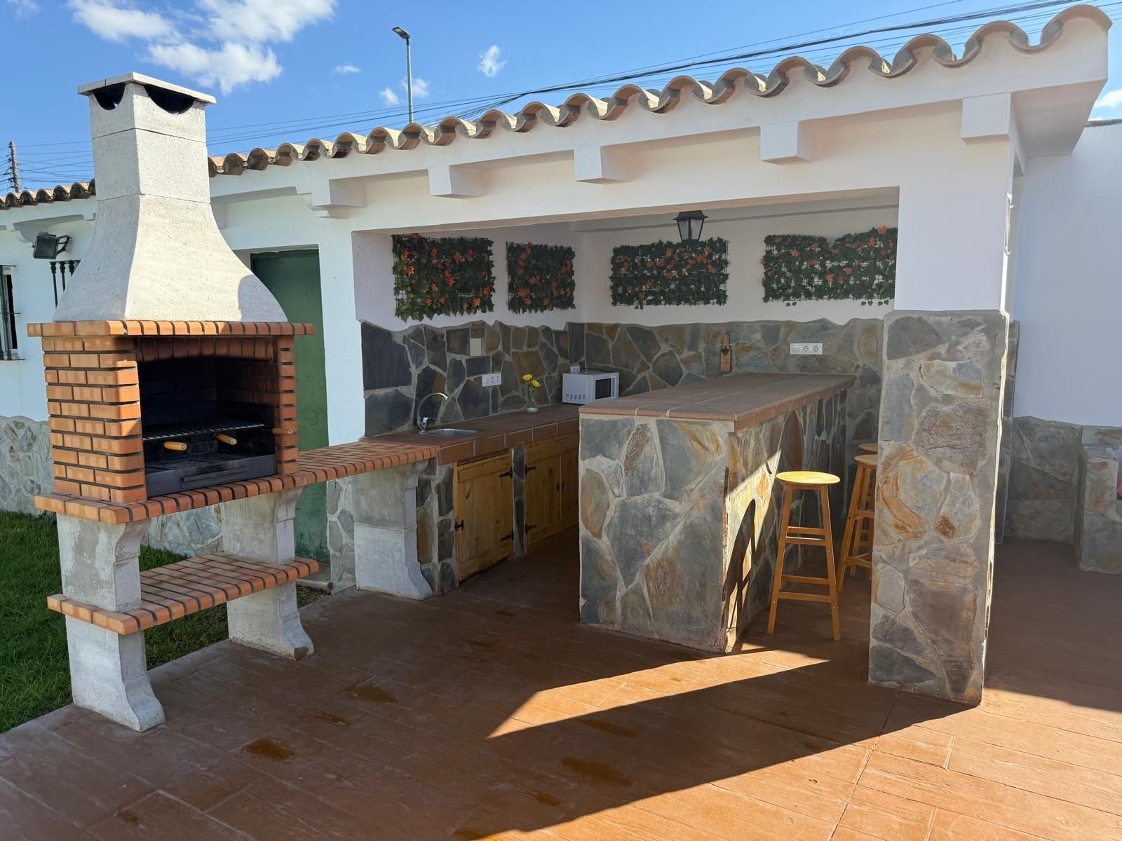 Terrace of House or chalet for sale in Chiclana de la Frontera  with Air Conditioner, Private garden and Storage room