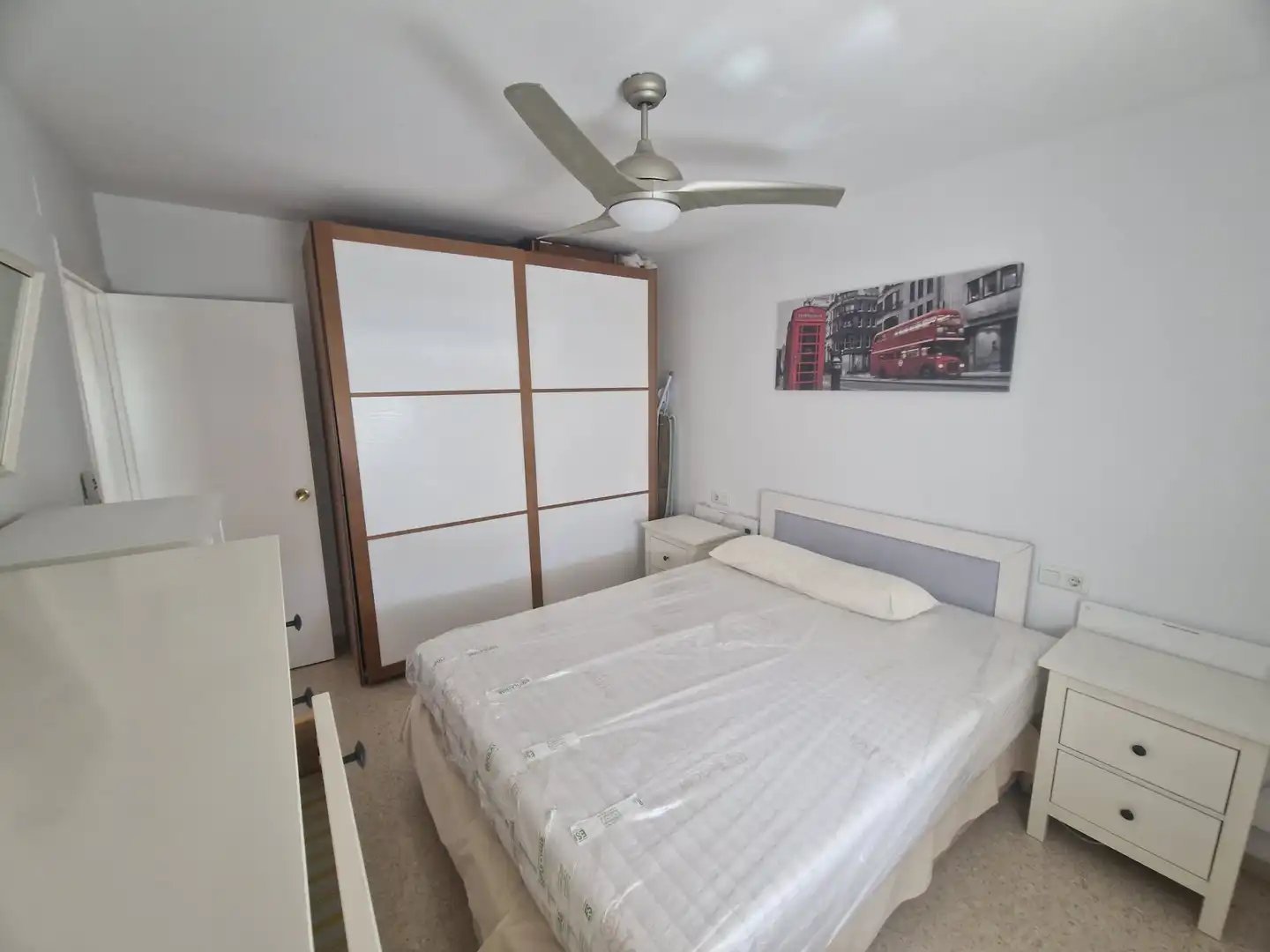 Schlafzimmer von Wohnung zur Miete in Torremolinos mit Klimaanlage, Terrasse und Möbliert