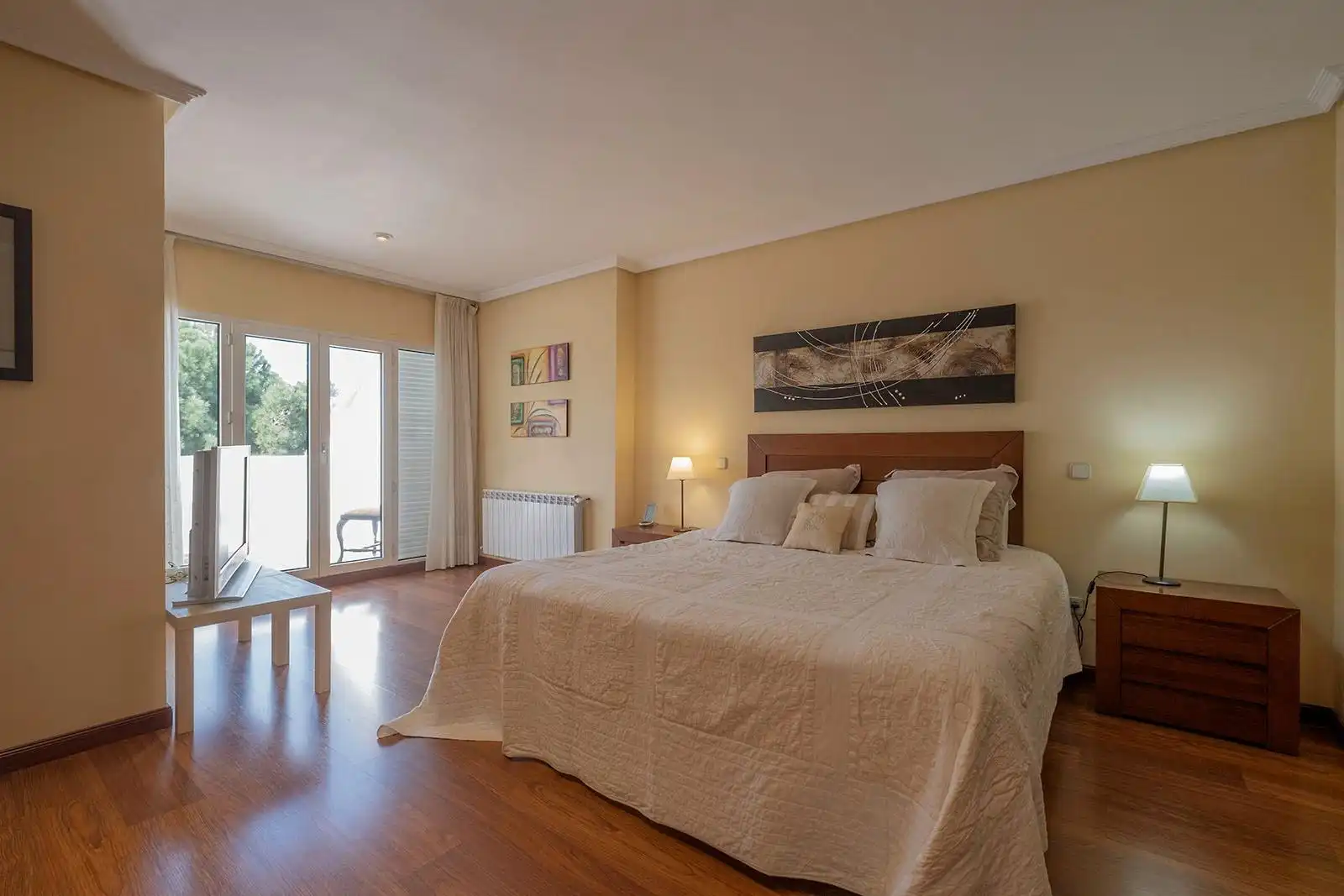 Dormitori de Casa adosada en venda en Las Rozas de Madrid amb Aire condicionat, Calefacció i Jardí privat
