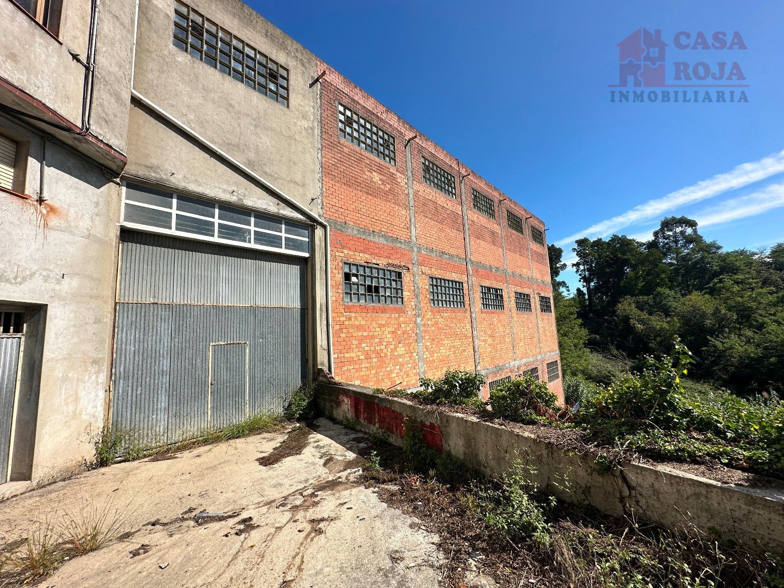Vista exterior de Nau industrial en venda en Moaña
