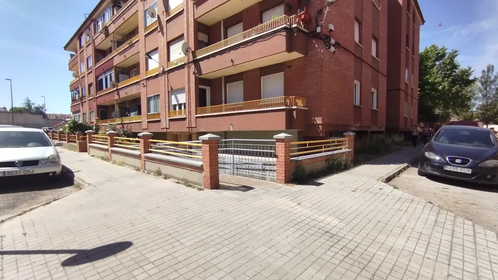 Flat with lift for sale in Calle Madre Candida 2