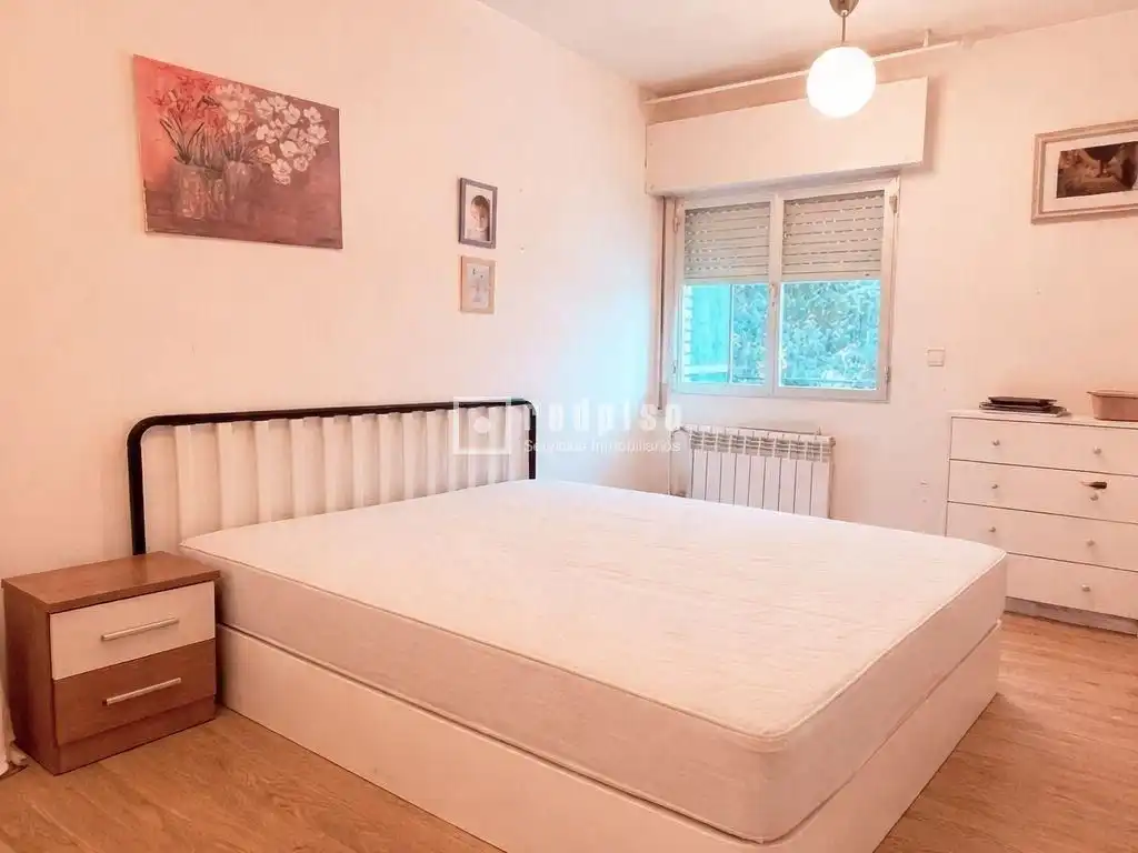 Schlafzimmer von Gebäude zum Verkauf in Madrid