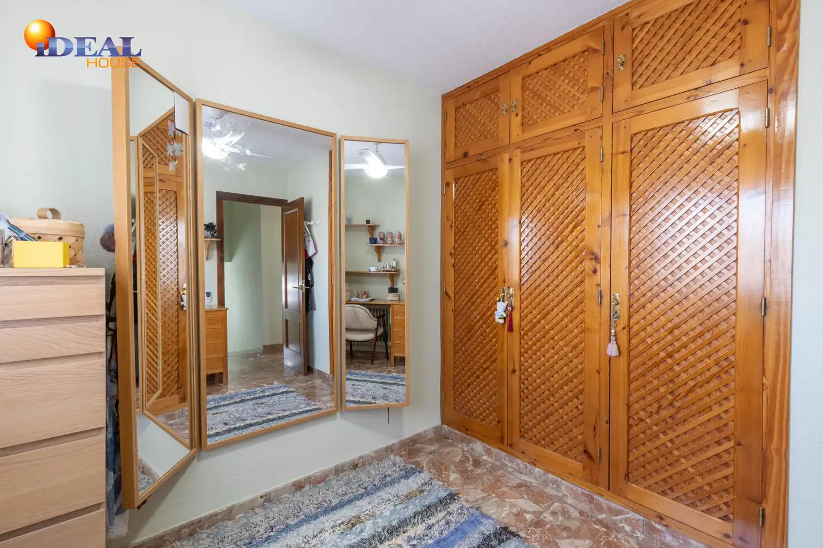 Villa mit Terrasse zum Verkauf in Calle Calle Borgoña, imagen 29
