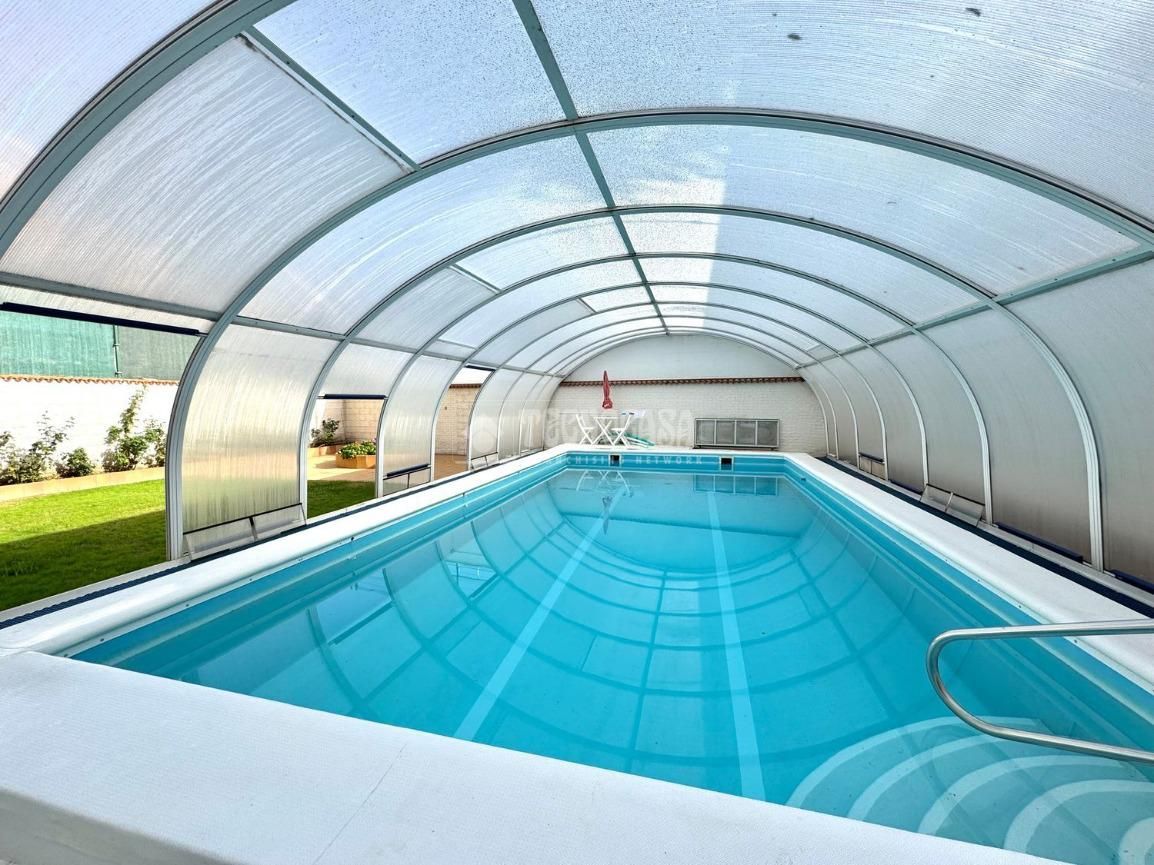 Swimming pool of Flat for sale in Arganda del Rey  with Air Conditioner, Heating and Parquet flooring