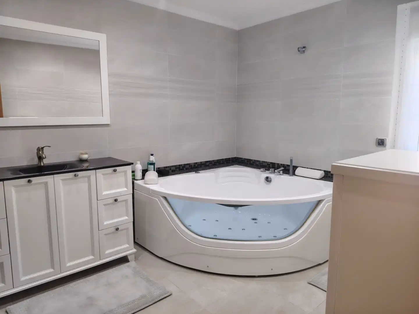 Baño de Casa o chalet en venta en Castro-Urdiales con Jardín privado, Terraza y Trastero