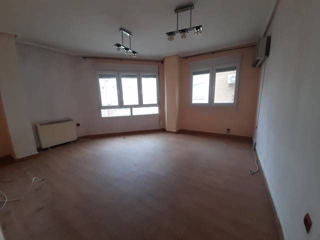 Piso en Venta en Calle San Gregorio en Centro