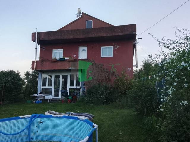 Casa-chalet en Venta en Leiro