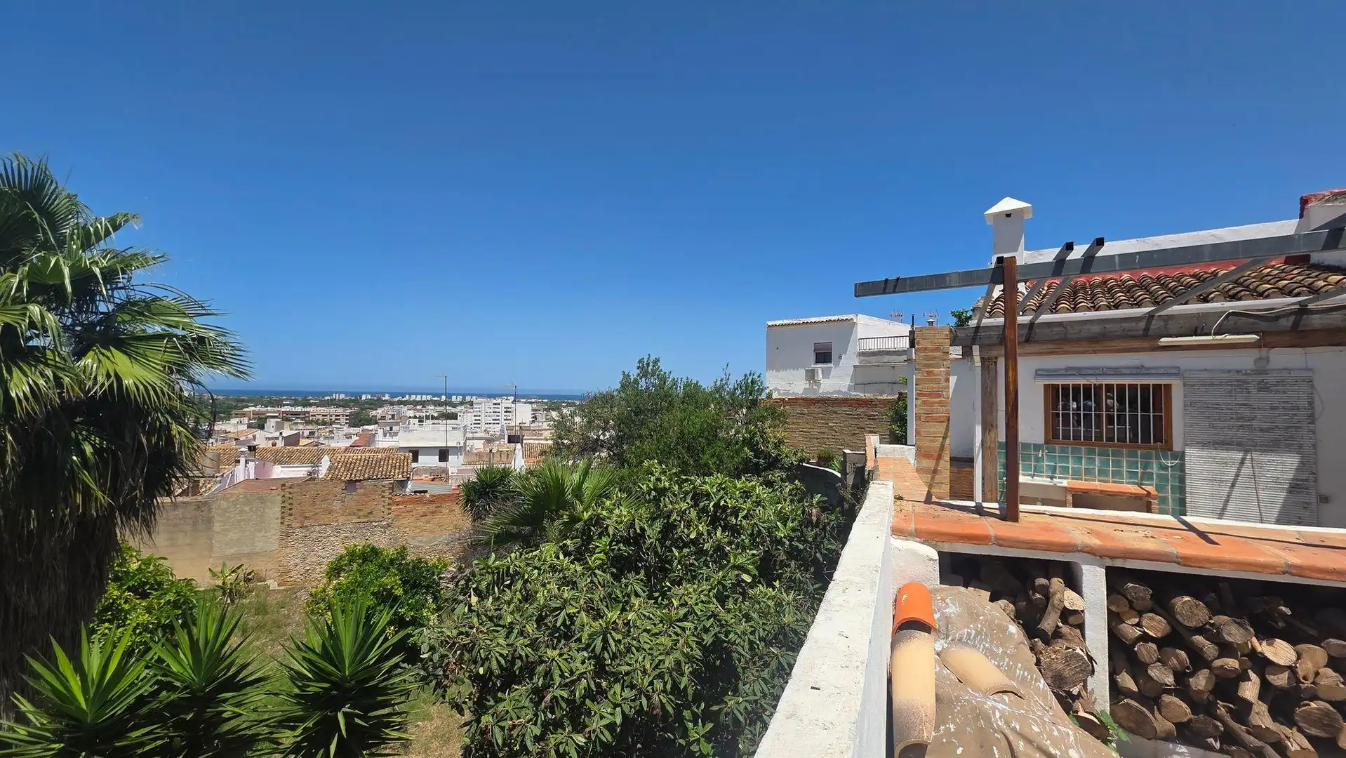 Vista exterior de Casa o chalet en venta en Oliva con Calefacción, Jardín privado y Terraza