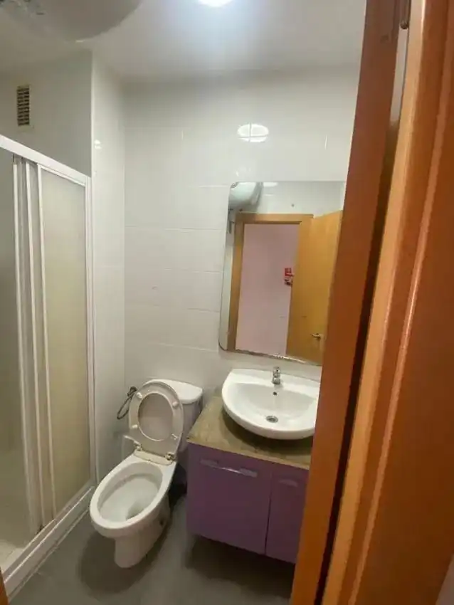 Bathroom of Flat for sale in Paterna  with Air Conditioner and Balcony