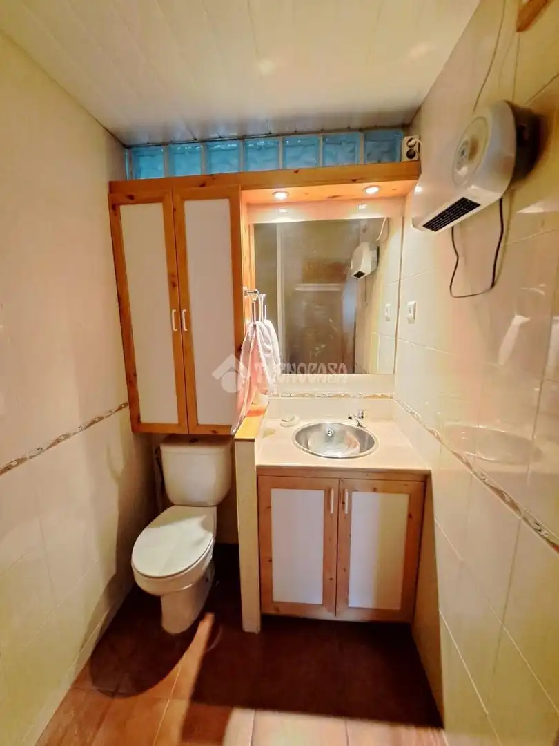 Baño de Casa adosada en venta en Parla con Aire acondicionado, Calefacción y Balcón