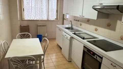 Foto 3 de Piso en venta en Rúa Rosalía de Castro, Zona Fernández Ladreda, Pontevedra Capital