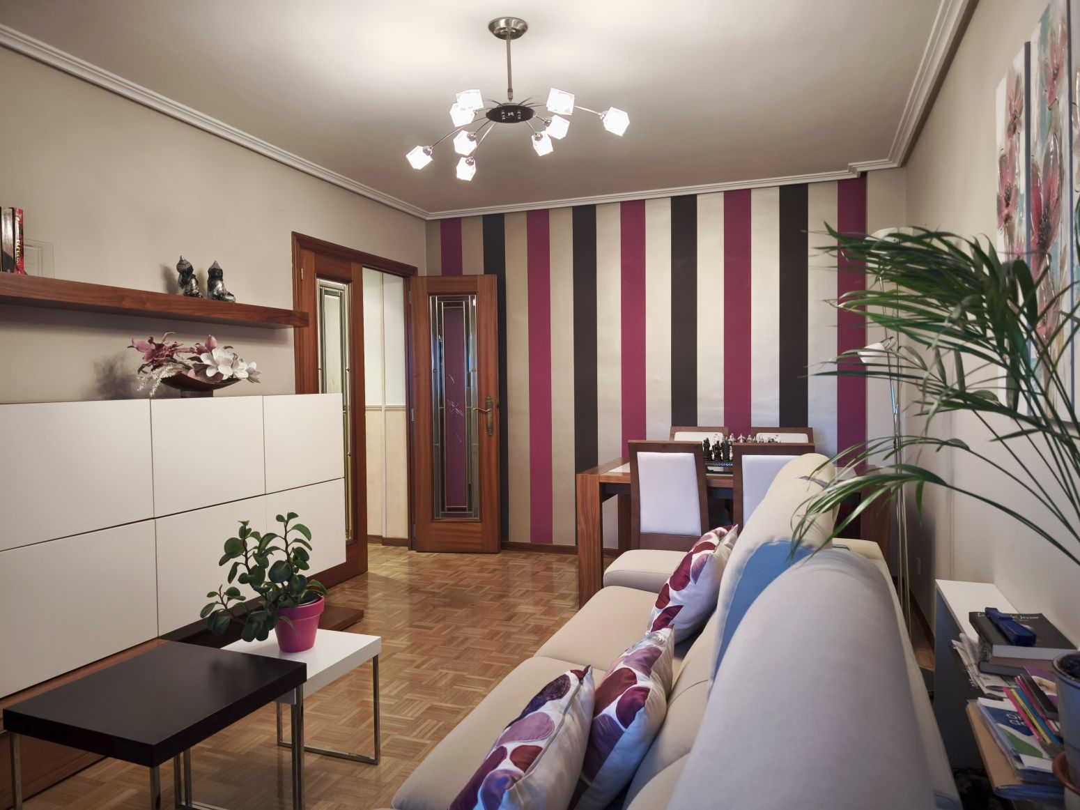 Living room of Flat for sale in  Logroño  with Heating, Parquet flooring and Storage room