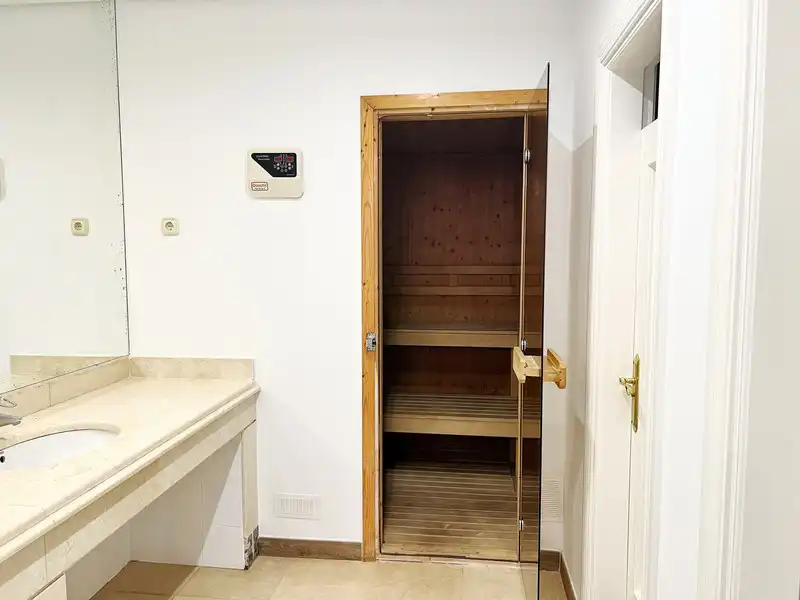 Attic for rent in Marbella  with Air Conditioner, Terrace and Storage room