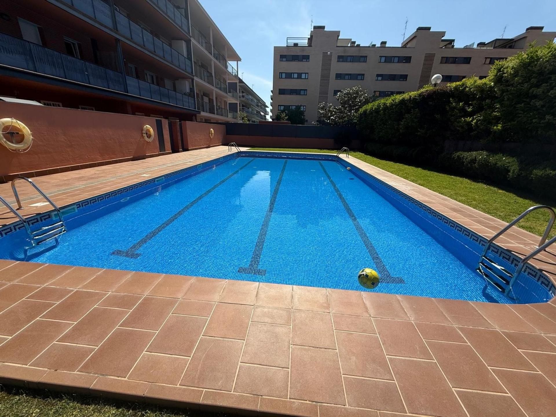Swimming pool of Attic for sale in Vilassar de Mar  with Air Conditioner, Heating and Terrace