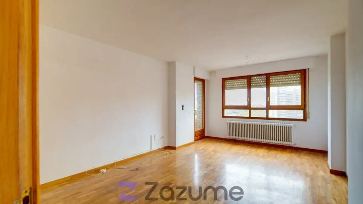 Sala d'estar de Pis de lloguer en Zaragoza amb Aire condicionat, Calefacció i Jardí privat