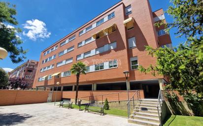 Exterior view of Flat for sale in Alcalá de Henares  with Heating, Parquet flooring and Terrace