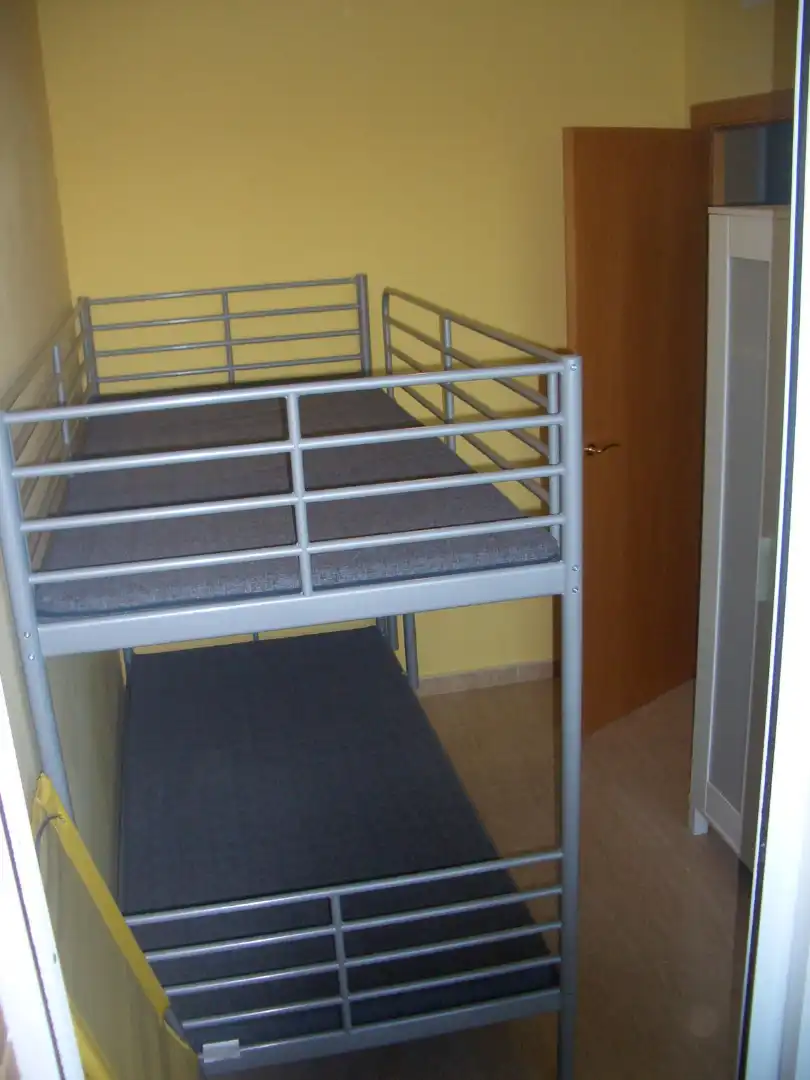Habitación de Piso en venta en Deltebre con Amueblado, Horno y Lavadora