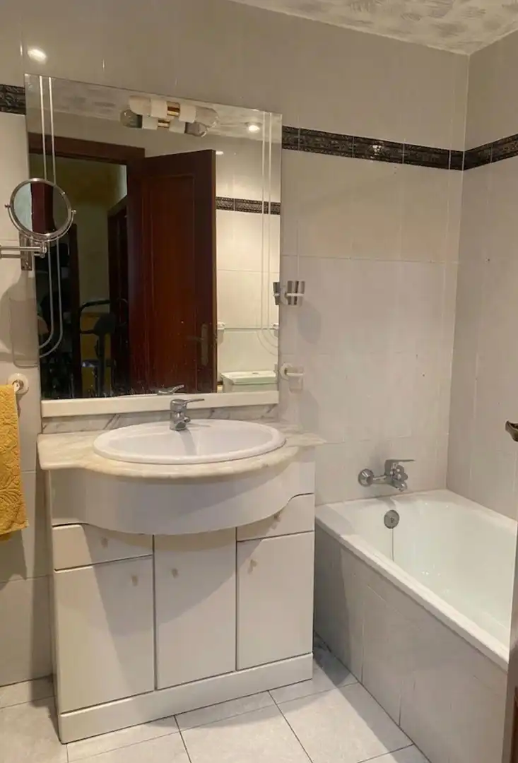 Badezimmer von Maisonette zum Verkauf in Xirivella mit Balkon