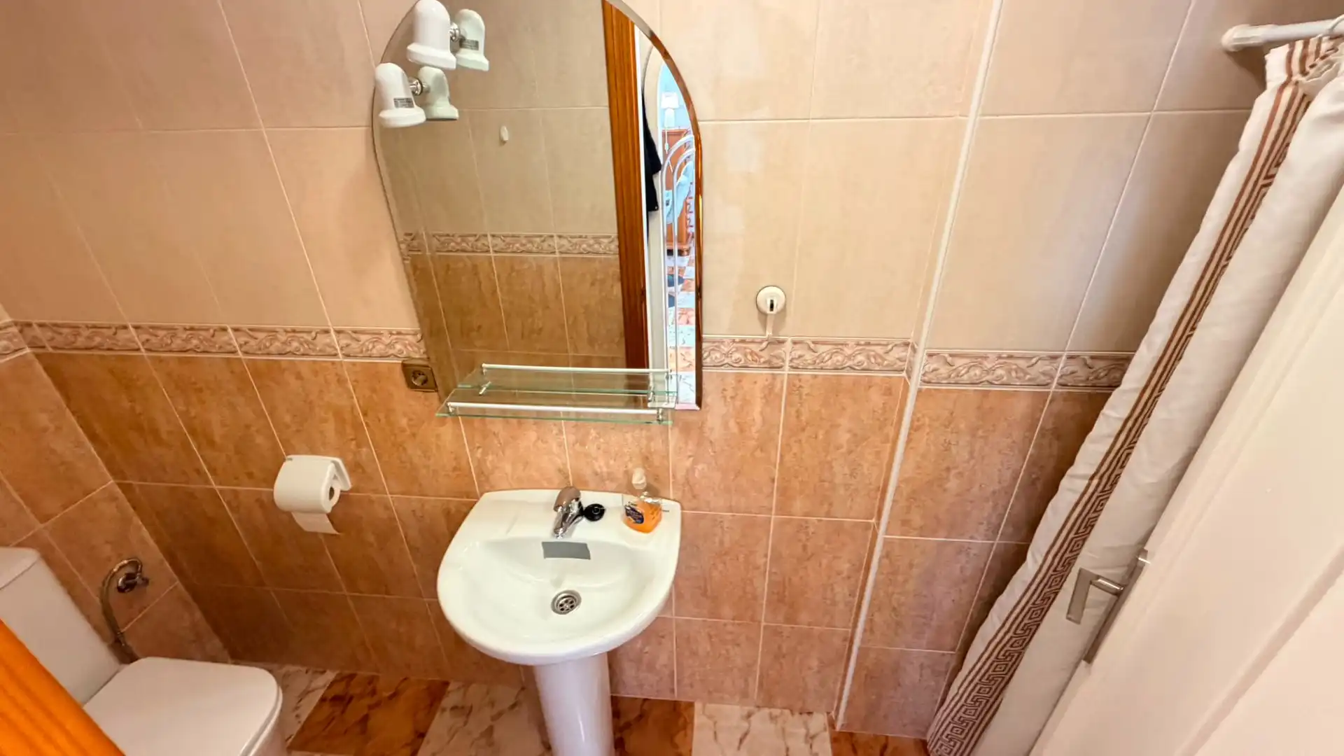 Bathroom of Detached homes for sale in Orihuela  with Air Conditioner, Private garden and Terrace