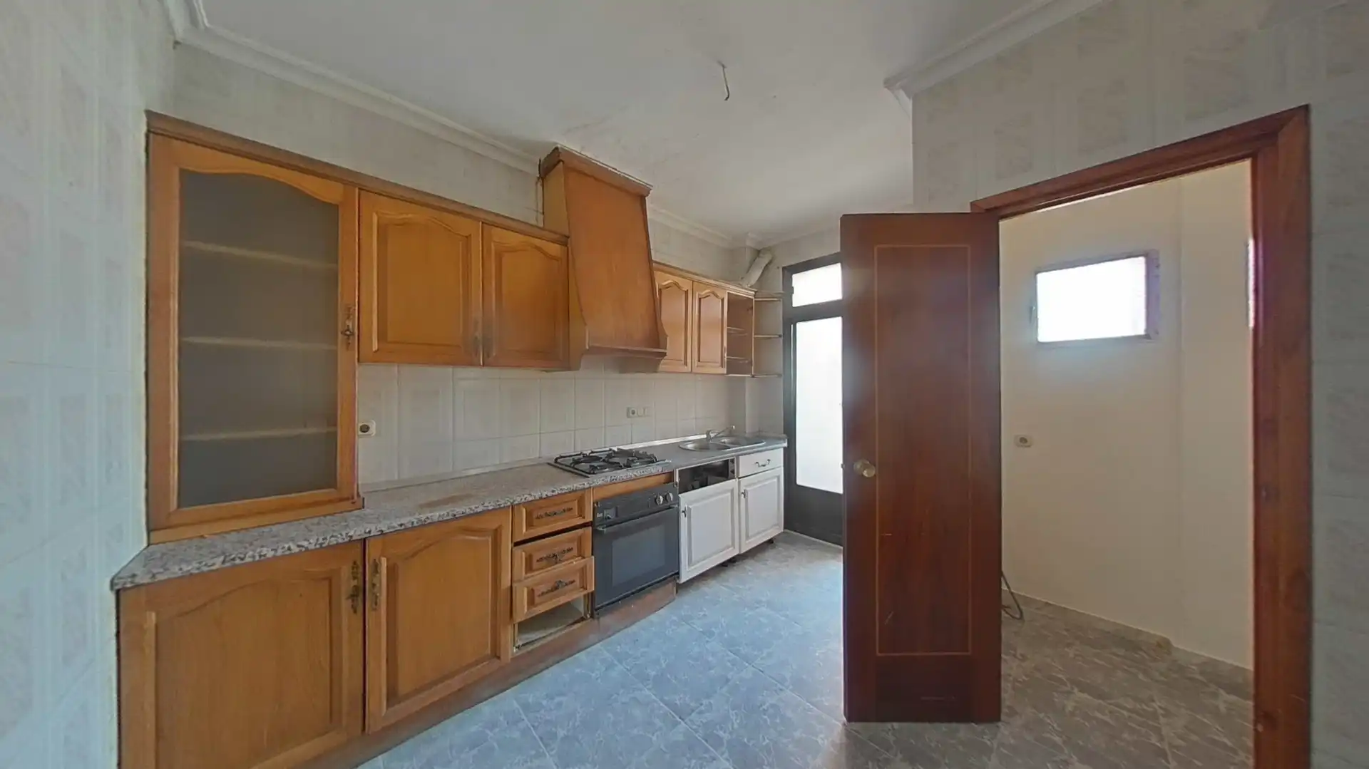 Kitchen of Flat for sale in Baza  with Terrace and Balcony