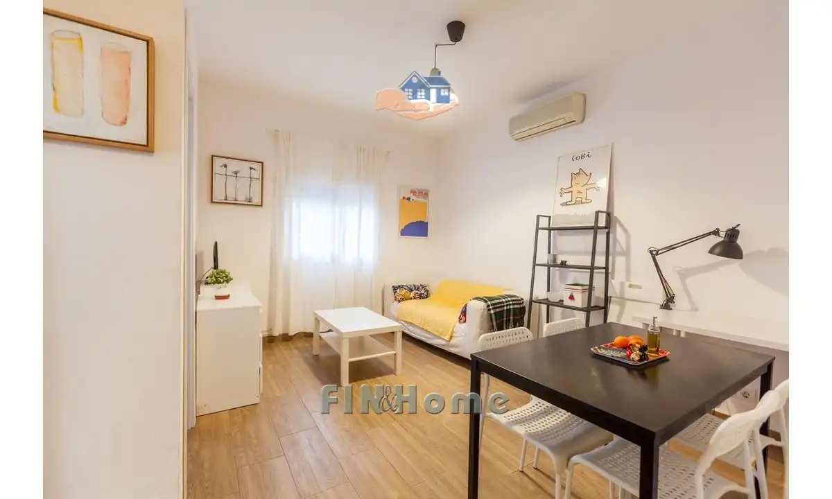 Schlafzimmer von Wohnung zum Verkauf in Sevilla mit Klimaanlage und Möbliert