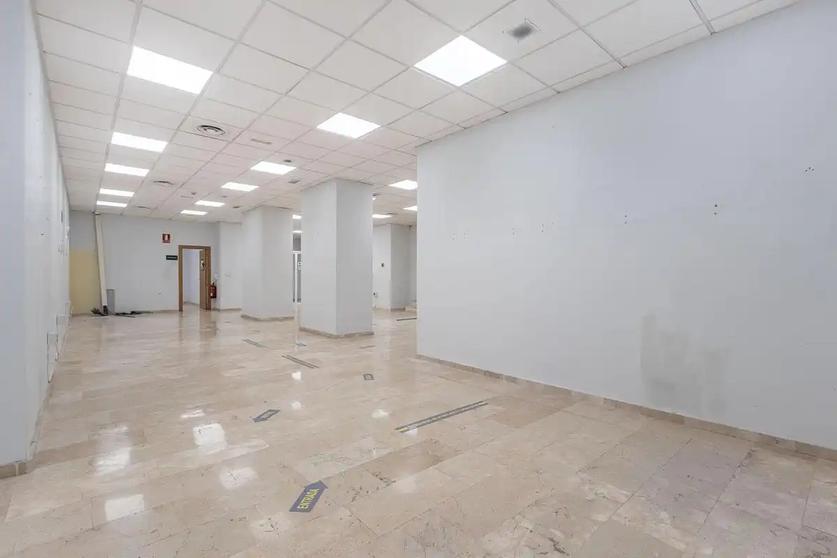 Local comercial de lloguer a Centro, imagen 3