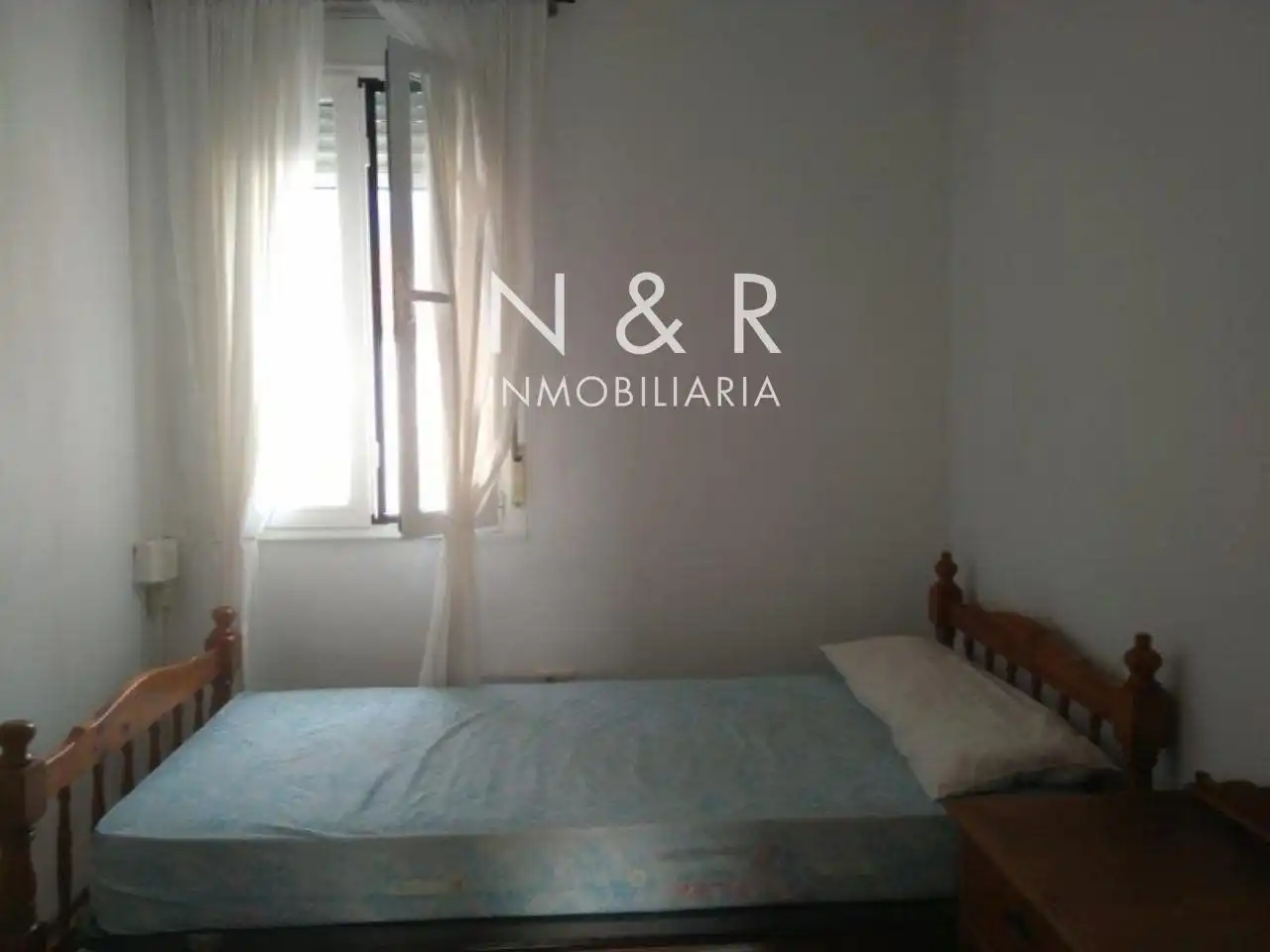 Bedroom of Flat for rent in Santiago de Compostela   with Furnished