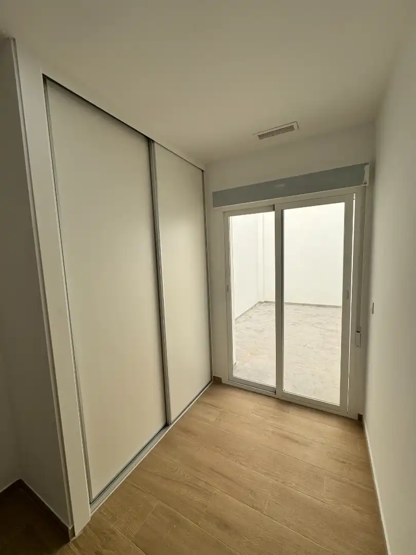 Piso con ascensor en venta en Carrer Concepción Arenal 101, imagen 17