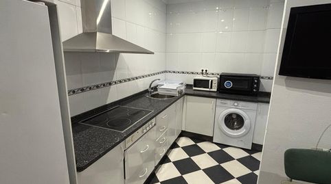 Foto 4 de Piso de alquiler en Fernandez de Ribera, Ciudad Jardín, Sevilla Capital