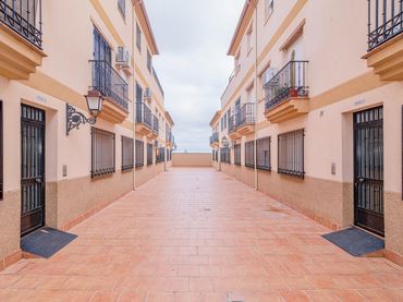 Flat with lift for sale in Calle Alhambra 3