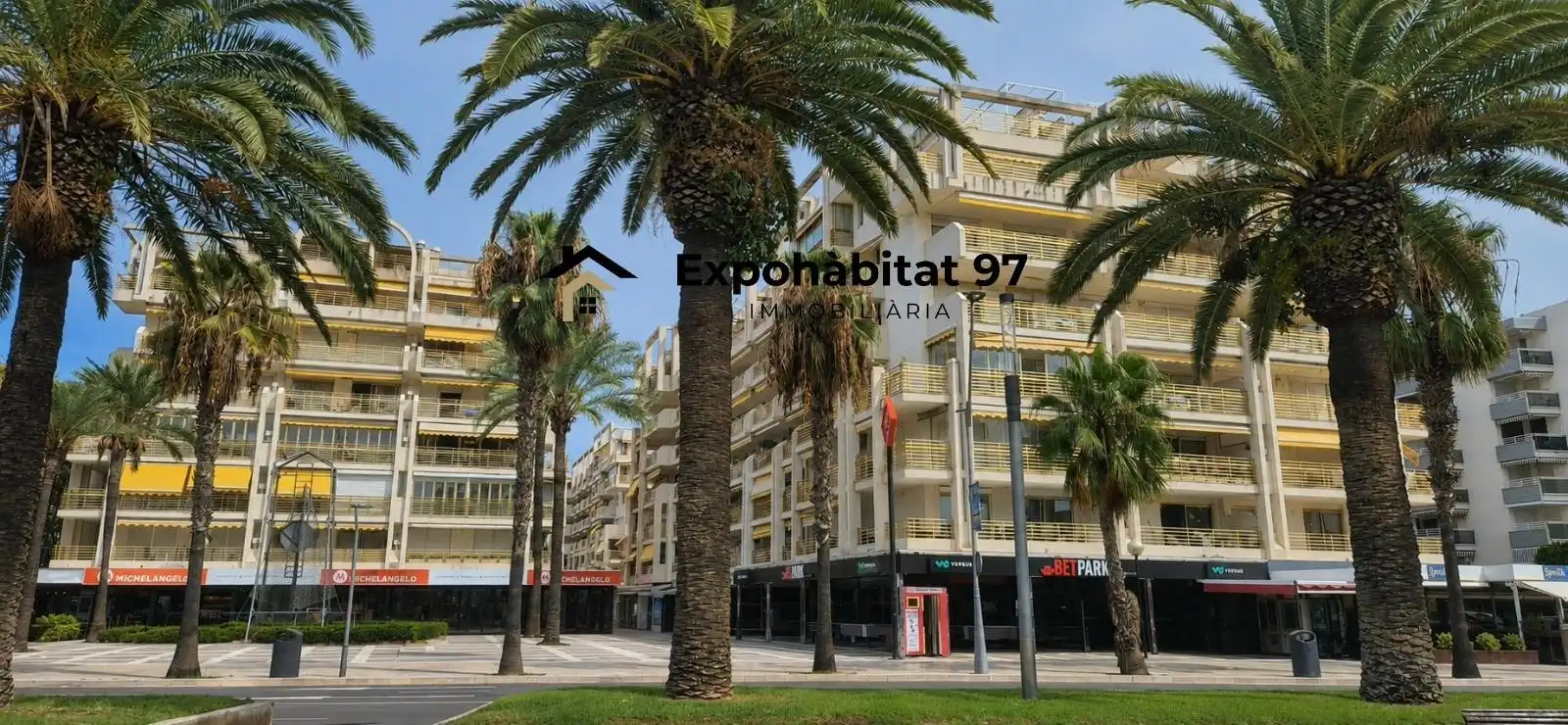 Ático con piscina en venta en Carrer BERLIN 5