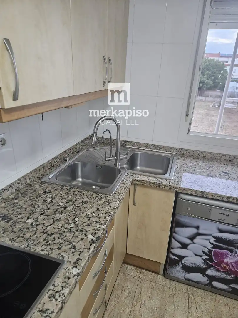Kitchen of Flat for sale in Cubelles  with Air Conditioner, Heating and Terrace