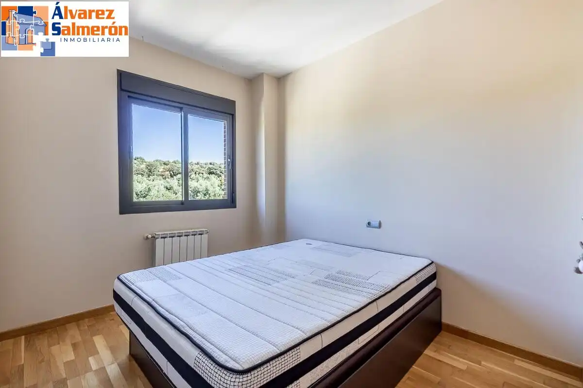 Habitación de Casa o chalet en venta en Albolote con Aire acondicionado, Calefacción y Jardín privado
