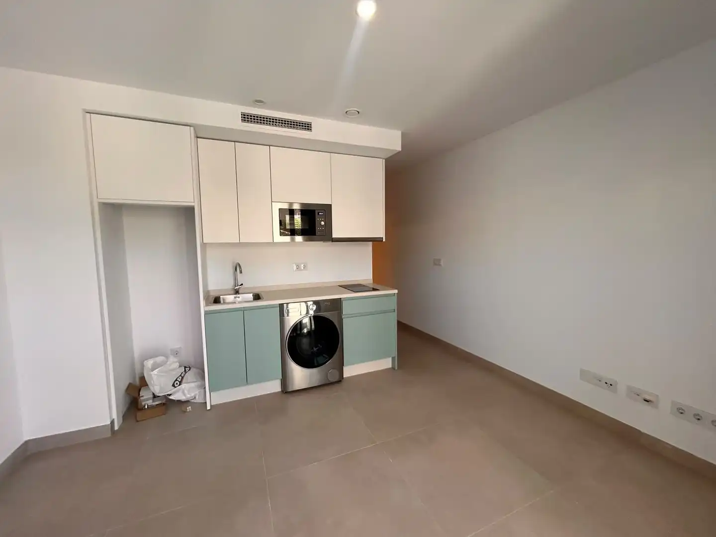 Apartment with pool for sale in La Carihuela - Los Nidos, imagen 7