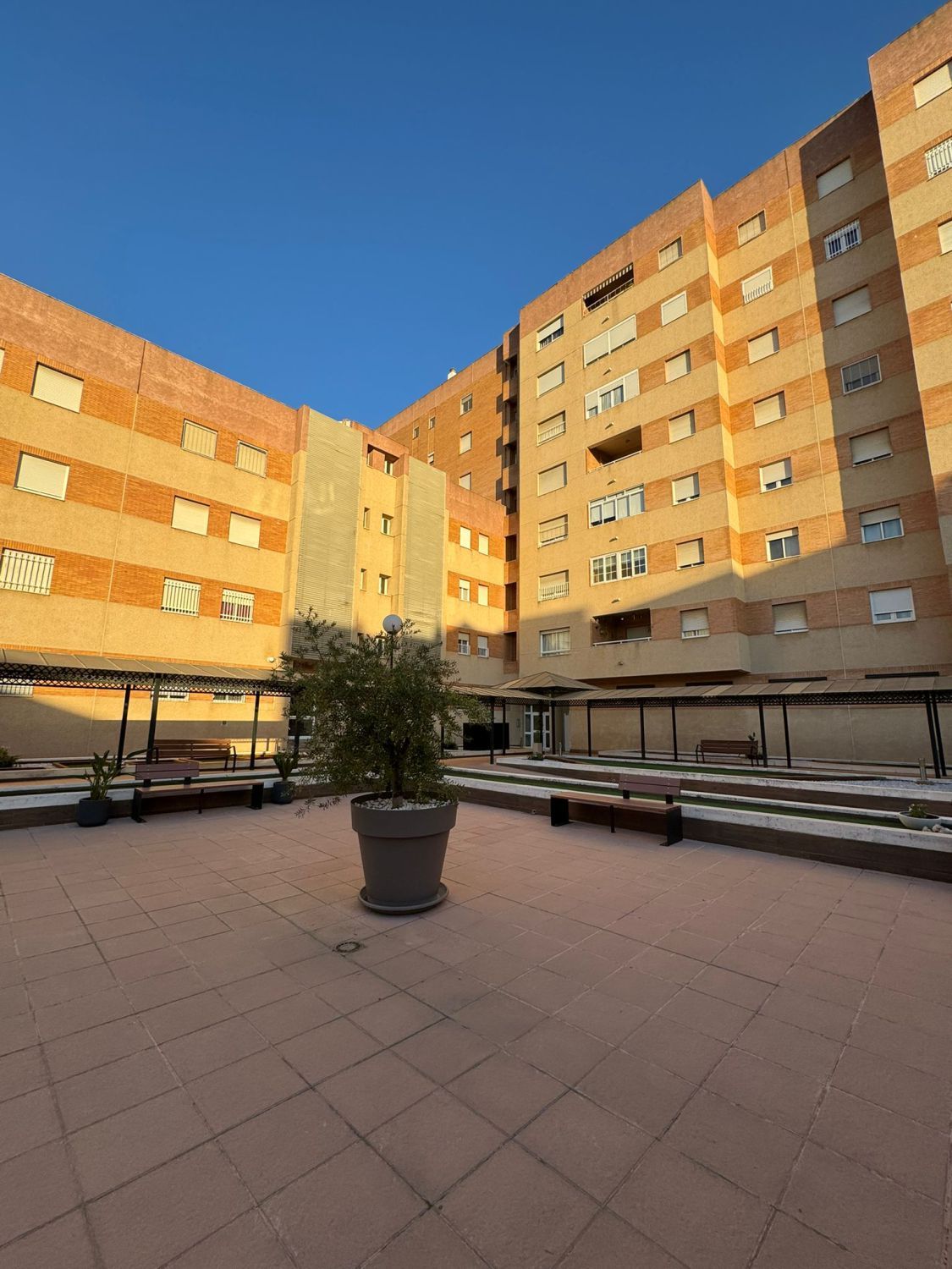 Exterior view of Flat for sale in  Sevilla Capital  with Air Conditioner, Heating and Terrace