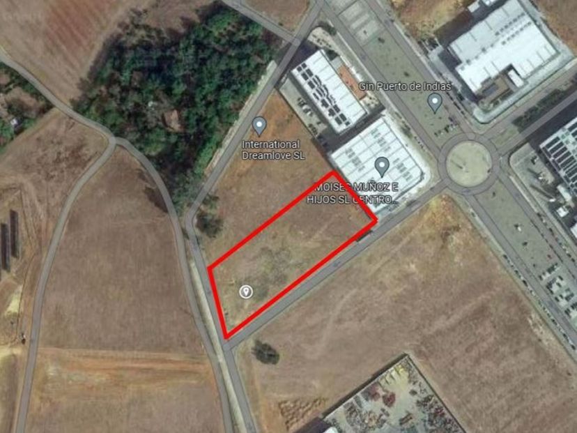 Terreny industrial en venda en Carmona
