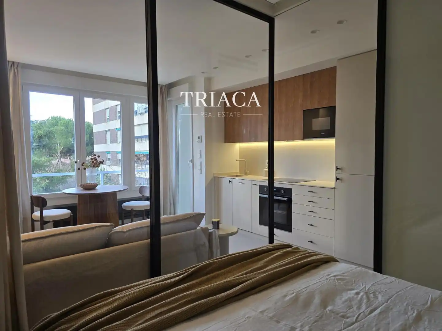 Habitación de Piso de alquiler en Madrid con Aire acondicionado, Terraza y Amueblado