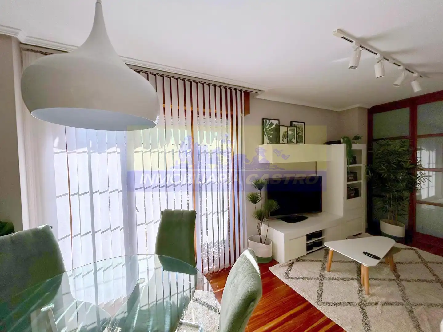 Living room of Flat for rent in Castro-Urdiales  with Furnished