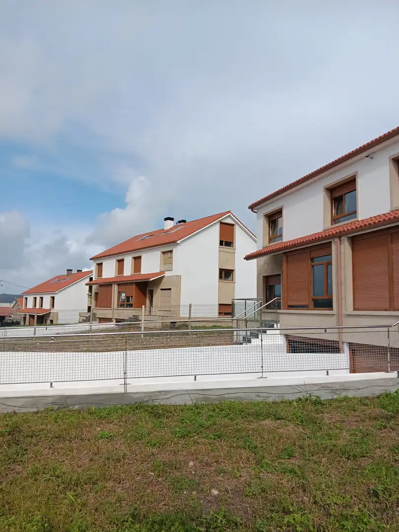 Casa con jardín en venta en Noalla, imagen 32