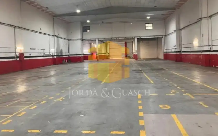 Nau industrial amb ascensor de lloguer a Carrer dels Motors 86, imagen 2