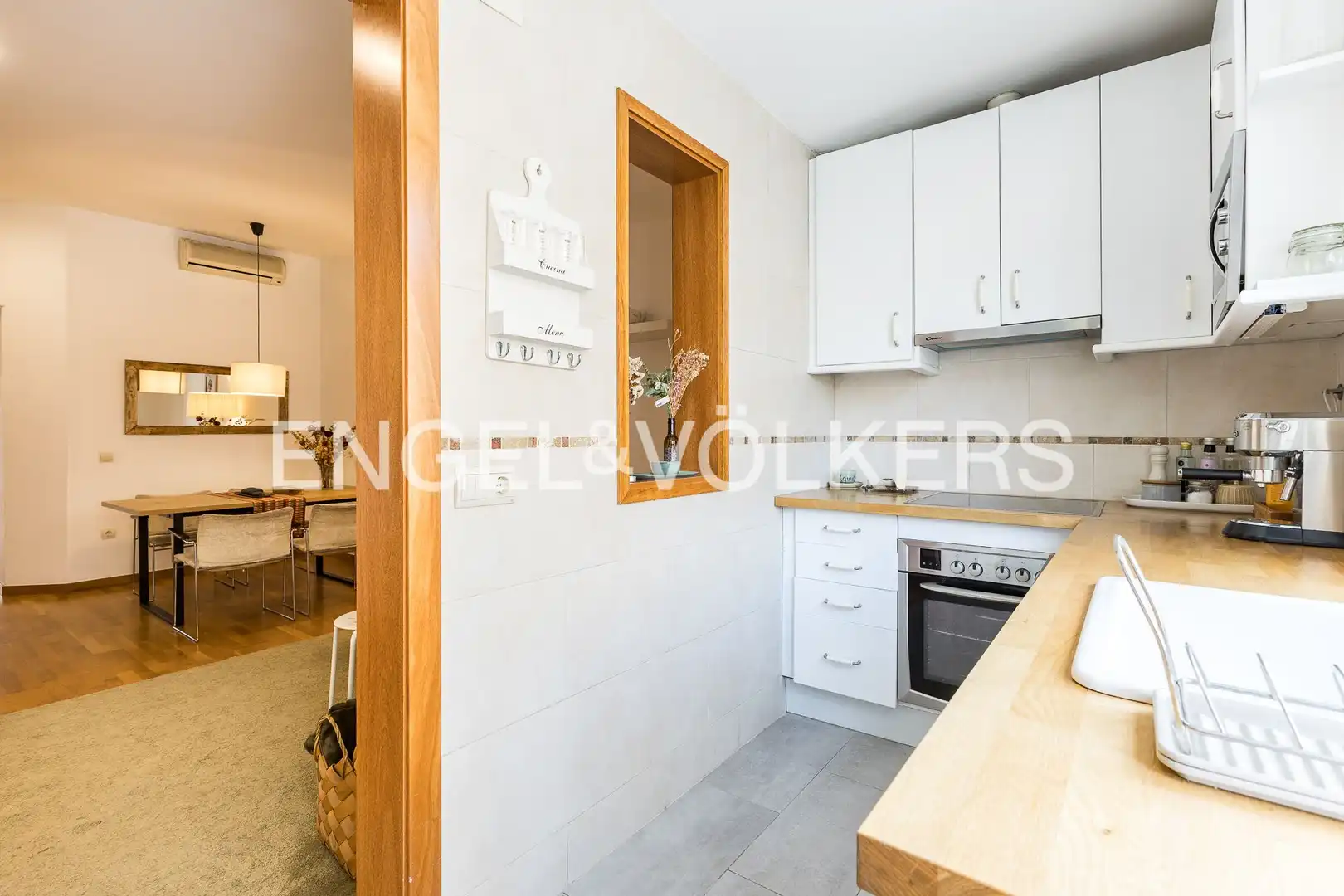 Kitchen of Flat for sale in Barcelona  with Heating, Parquet flooring and Balcony